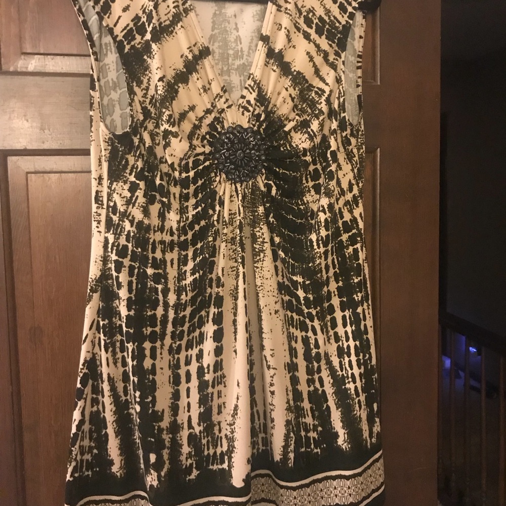 Sleeveless dress